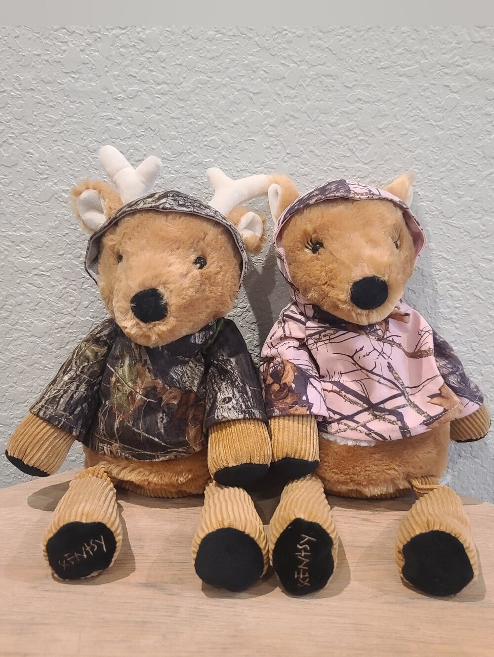 Scentsy Buddies Plush Deer Buck & Meadow in Camouflage Hoodies - Lavender Violet